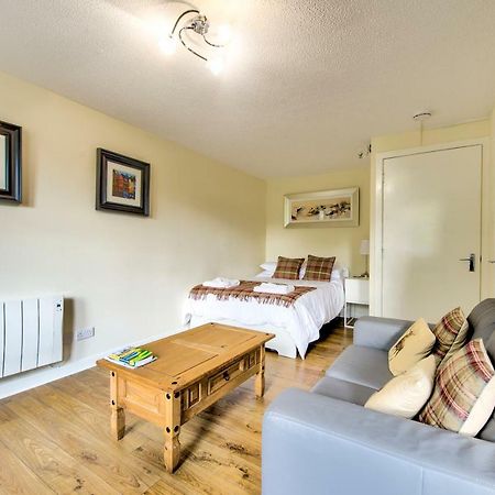 Stunning Studio Apartment Castle View Edimburgo Exterior foto